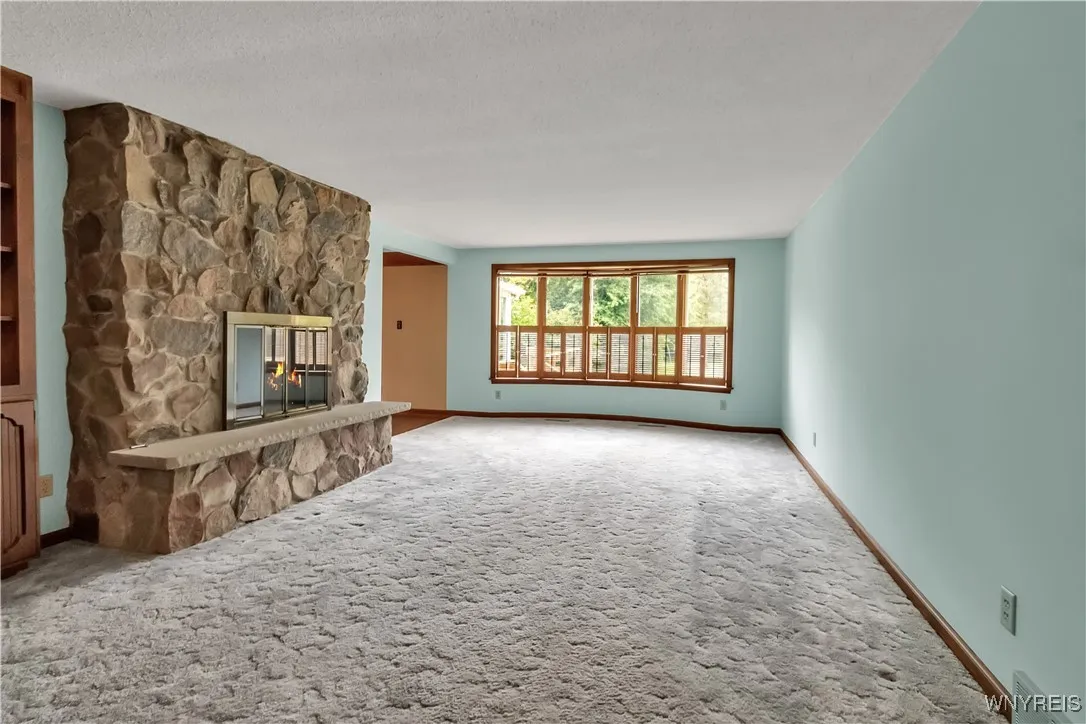 6810 Tuscany Lane, Clarence, New York 14051, Clarence, New York 14051, 4 Bedrooms Bedrooms, 7 Rooms Rooms,2 BathroomsBathrooms,Residential,For Sale,6810 Tuscany Lane, Clarence, New York 14051,B1631660