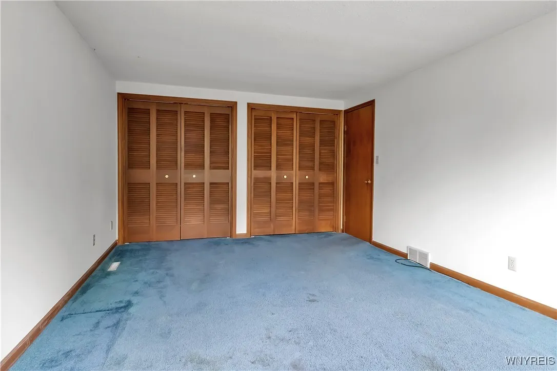 6810 Tuscany Lane, Clarence, New York 14051, Clarence, New York 14051, 4 Bedrooms Bedrooms, 7 Rooms Rooms,2 BathroomsBathrooms,Residential,For Sale,6810 Tuscany Lane, Clarence, New York 14051,B1631660
