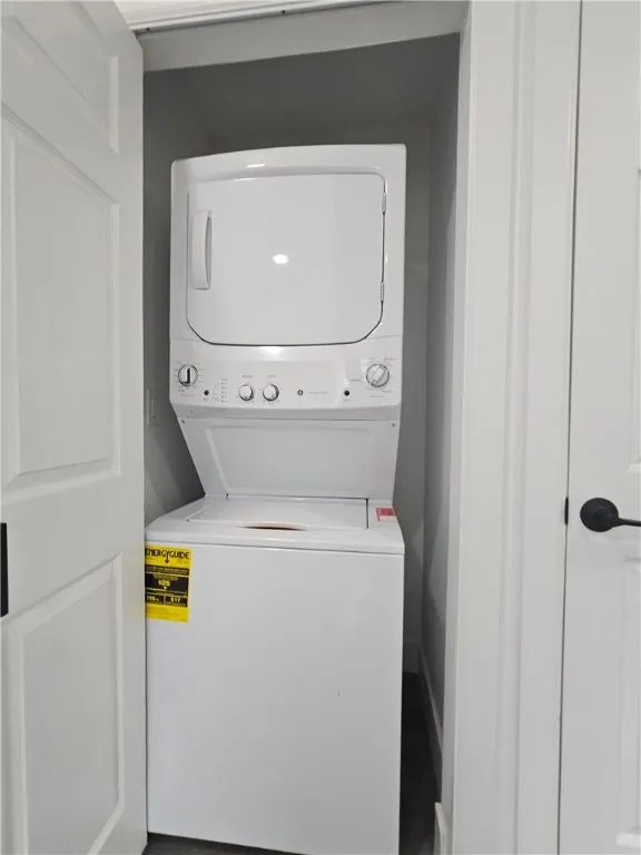 Left Laundry - 1st floor