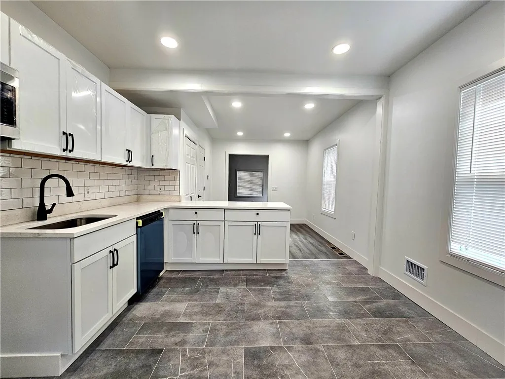 Left Kitchen