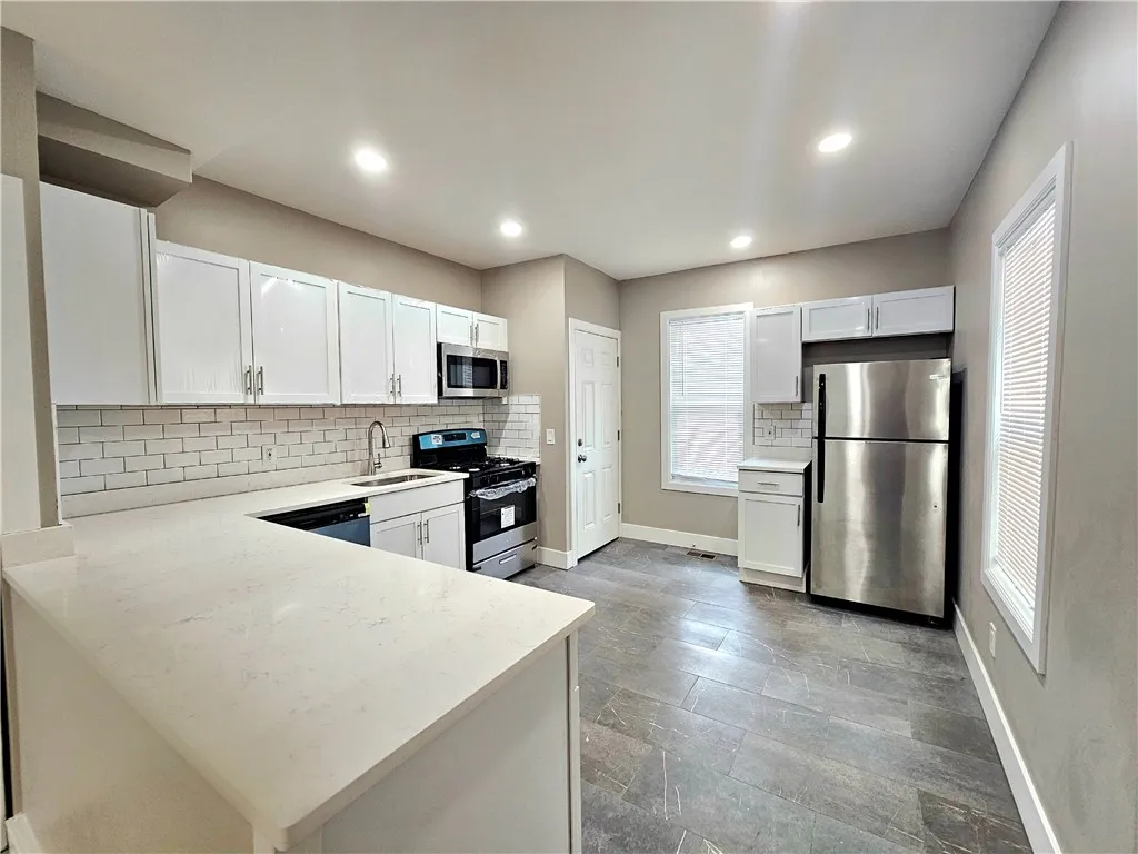 Right kitchen