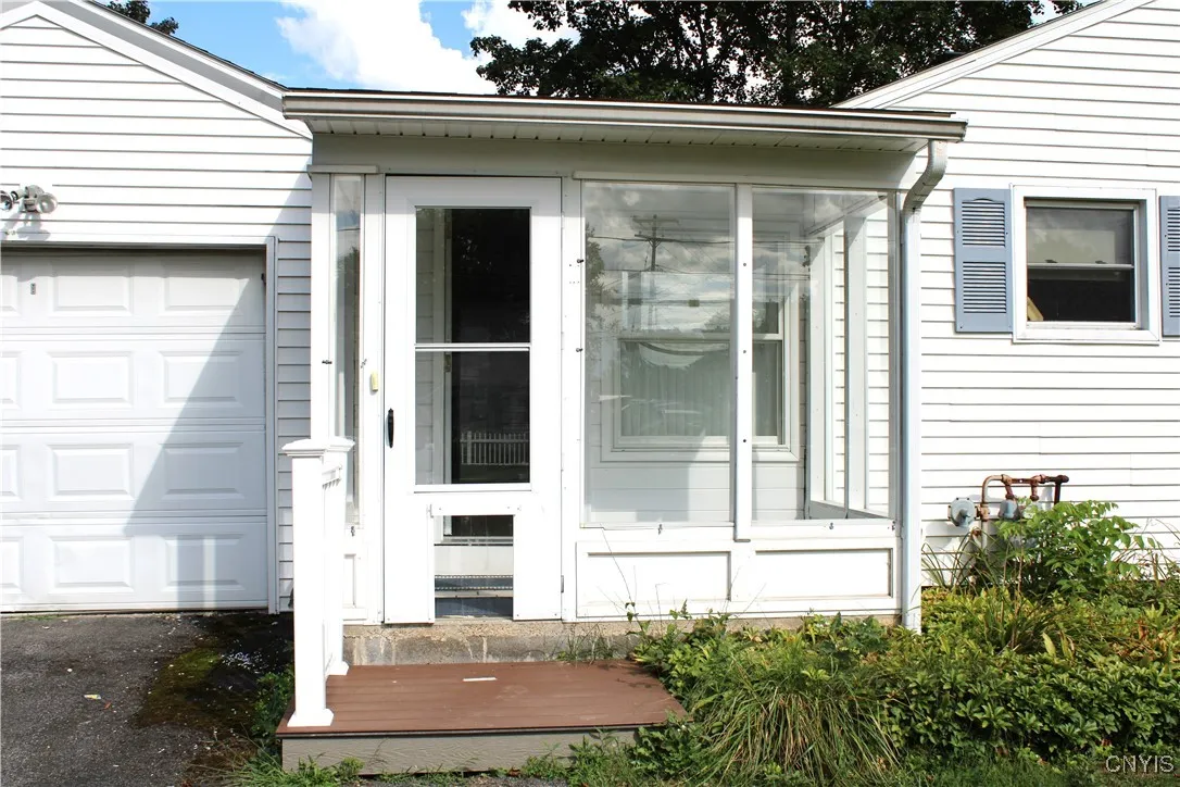 111 Glen Road South, Rome, New York 13440, Rome, New York 13440, 3 Bedrooms Bedrooms, 9 Rooms Rooms,2 BathroomsBathrooms,Residential,For Sale,111 Glen Road South, Rome, New York 13440,0,S1633206