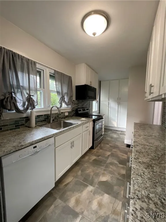 145 Barben Avenue, Watertown City, New York 13601, Watertown City, New York 13601, 4 Bedrooms Bedrooms, 7 Rooms Rooms,1 BathroomBathrooms,Residential Lease,For Rent,145 Barben Avenue, Watertown City, New York 13601,S1633609