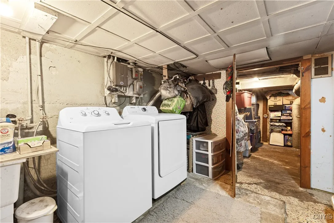 421 North Caroline Street, Herkimer, New York 1335, Herkimer, New York 13350, 3 Bedrooms Bedrooms, 9 Rooms Rooms,1 BathroomBathrooms,Residential,For Sale,421 North Caroline Street, Herkimer, New York 1335,S1633501