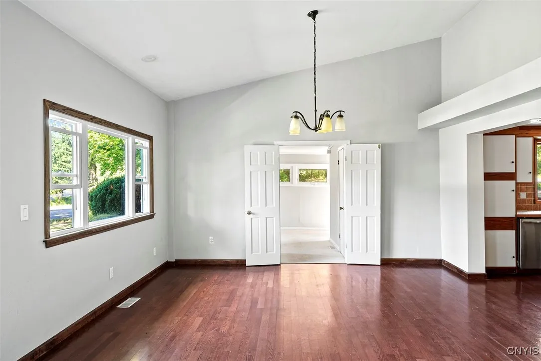 5902 North Road, Owasco, New York 13021, Owasco, New York 13021, 3 Bedrooms Bedrooms, 9 Rooms Rooms,2 BathroomsBathrooms,Residential,Closed,5902 North Road, Owasco, New York 13021,0,S1633381