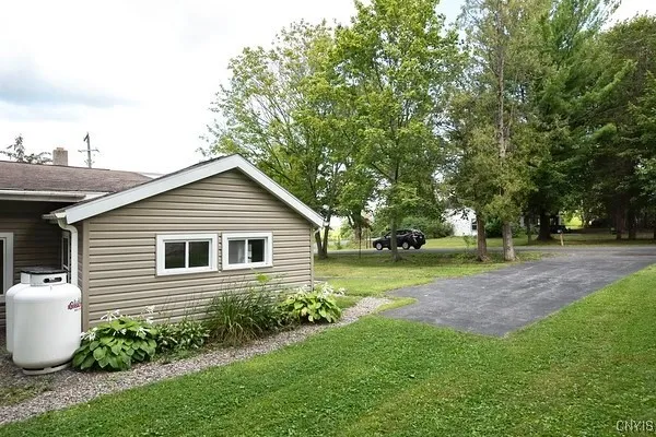 5902 North Road, Owasco, New York 13021, Owasco, New York 13021, 3 Bedrooms Bedrooms, 9 Rooms Rooms,2 BathroomsBathrooms,Residential,Closed,5902 North Road, Owasco, New York 13021,0,S1633381