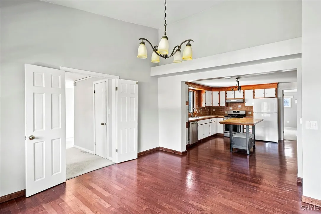 5902 North Road, Owasco, New York 13021, Owasco, New York 13021, 3 Bedrooms Bedrooms, 9 Rooms Rooms,2 BathroomsBathrooms,Residential,Closed,5902 North Road, Owasco, New York 13021,0,S1633381