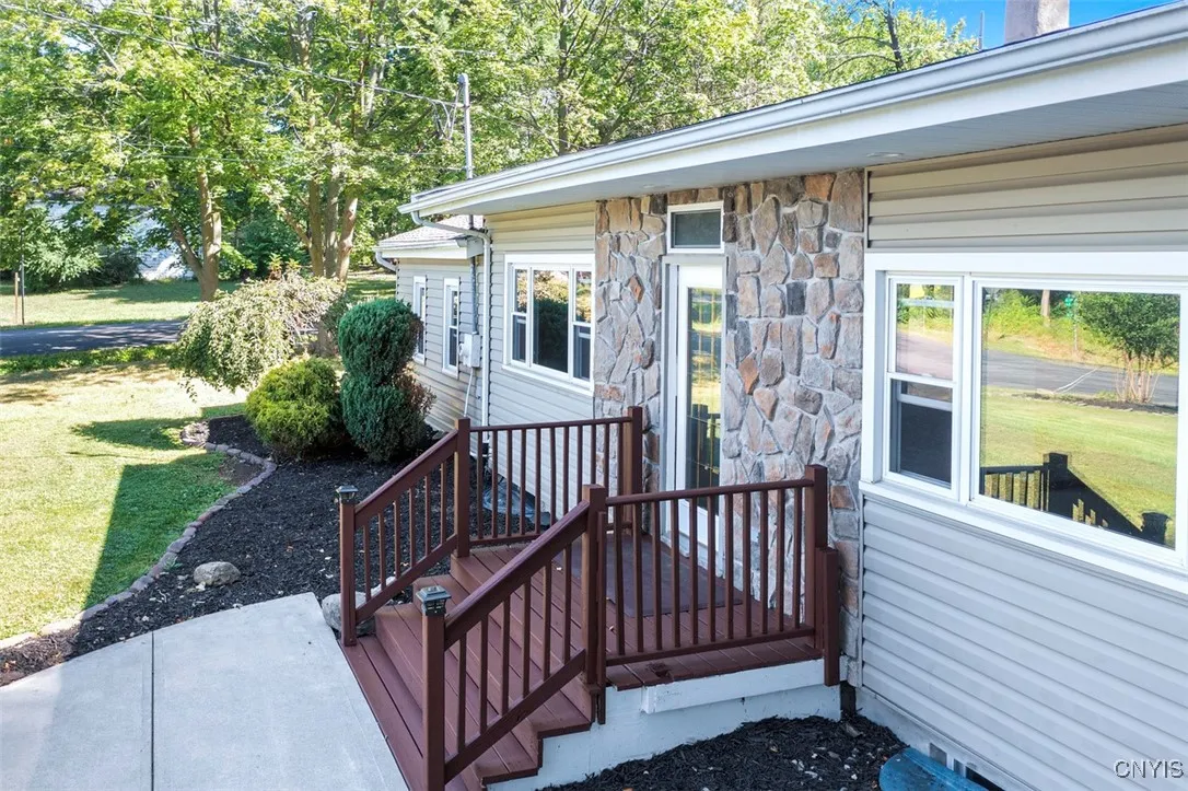 5902 North Road, Owasco, New York 13021, Owasco, New York 13021, 3 Bedrooms Bedrooms, 9 Rooms Rooms,2 BathroomsBathrooms,Residential,Closed,5902 North Road, Owasco, New York 13021,0,S1633381