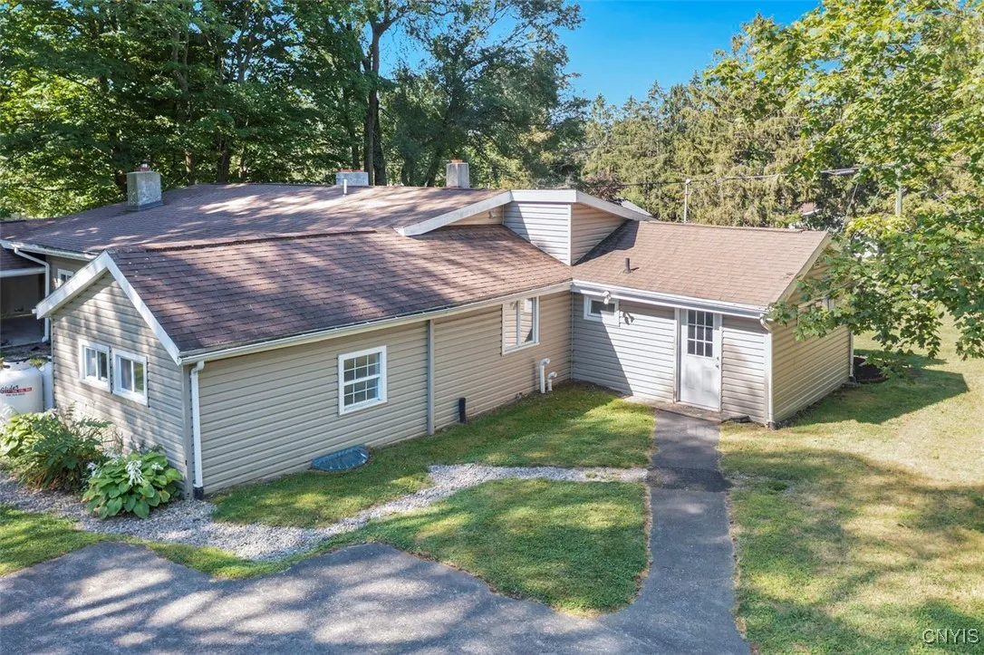 5902 North Road, Owasco, New York 13021, Owasco, New York 13021, 3 Bedrooms Bedrooms, 9 Rooms Rooms,2 BathroomsBathrooms,Residential,Closed,5902 North Road, Owasco, New York 13021,0,S1633381