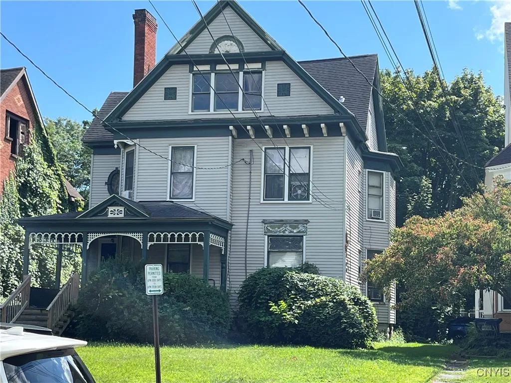 615 Park Avenue, Syracuse, New York 13204, Syracuse, New York 13204, 6 Bedrooms Bedrooms, ,3 BathroomsBathrooms,Residential,For Sale,615 Park Avenue, Syracuse, New York 13204,S1631961