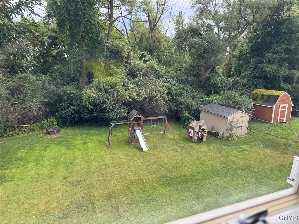110 Lake Country Drive, Geddes, New York 13209, Geddes, New York 13209, 4 Bedrooms Bedrooms, 8 Rooms Rooms,2 BathroomsBathrooms,Residential Lease,For Rent,110 Lake Country Drive, Geddes, New York 13209,0,S1633027
