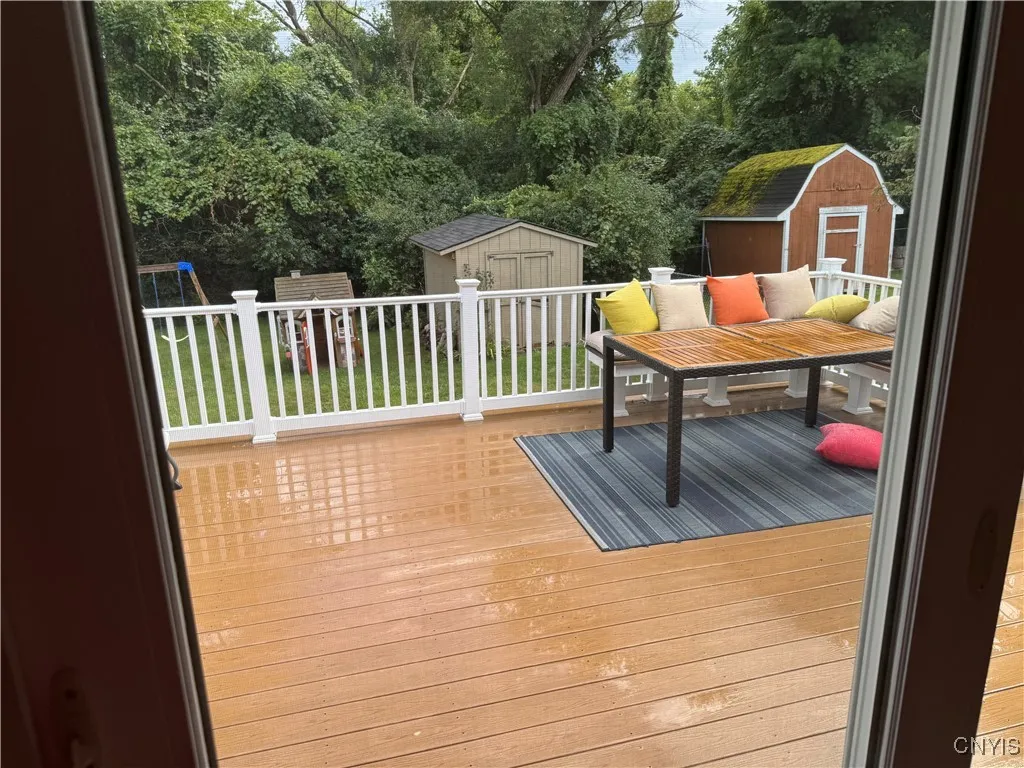 110 Lake Country Drive, Geddes, New York 13209, Geddes, New York 13209, 4 Bedrooms Bedrooms, 8 Rooms Rooms,2 BathroomsBathrooms,Residential Lease,For Rent,110 Lake Country Drive, Geddes, New York 13209,0,S1633027