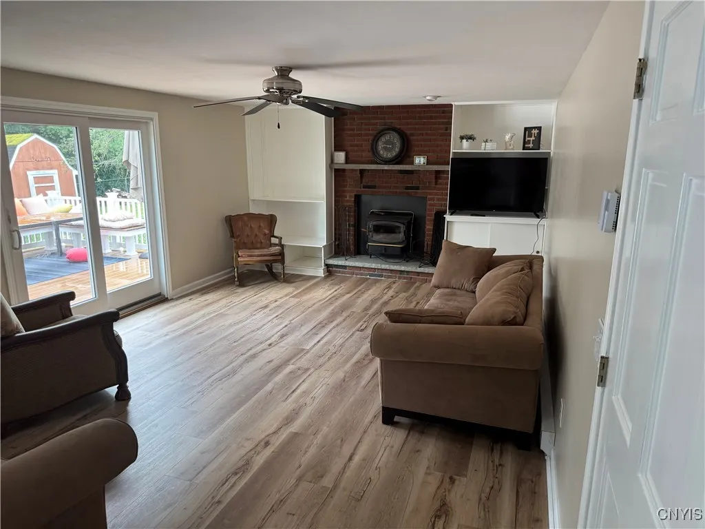 110 Lake Country Drive, Geddes, New York 13209, Geddes, New York 13209, 4 Bedrooms Bedrooms, 8 Rooms Rooms,2 BathroomsBathrooms,Residential Lease,For Rent,110 Lake Country Drive, Geddes, New York 13209,0,S1633027