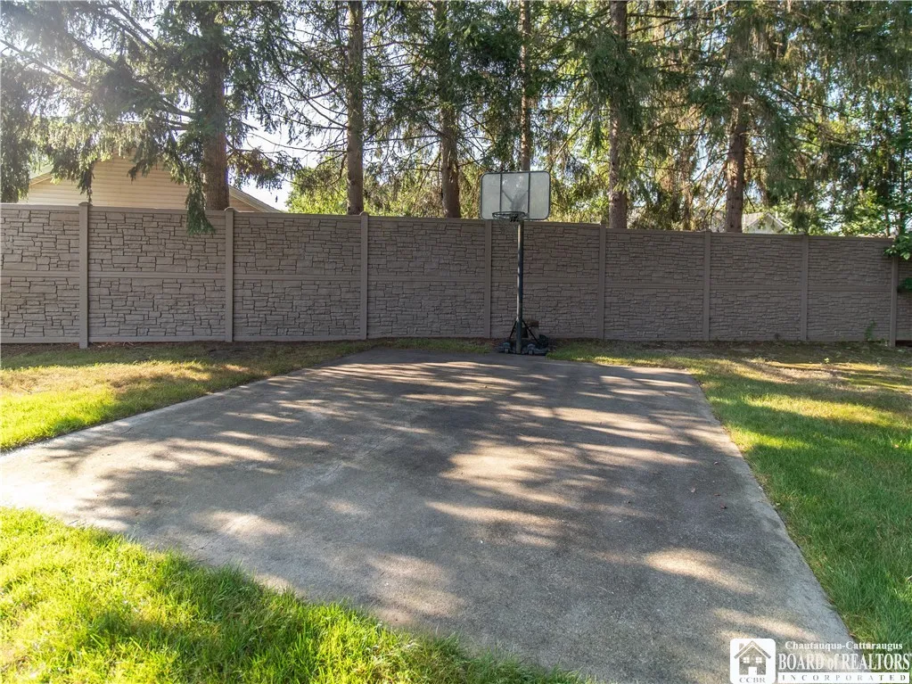33 Delevan Avenue, Jamestown, New York 14701, Jamestown, New York 14701, 3 Bedrooms Bedrooms, 8 Rooms Rooms,2 BathroomsBathrooms,Residential,For Sale,33 Delevan Avenue, Jamestown, New York 14701,0,R1633358
