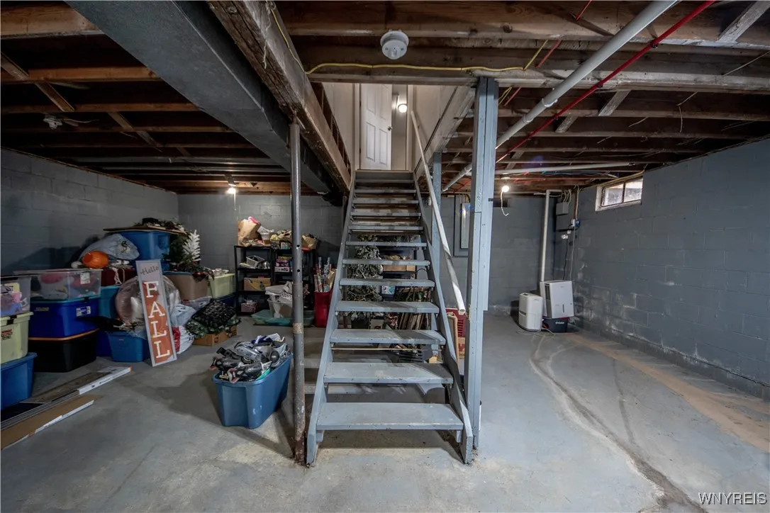 4900 Town Line Road, Cambria, New York 14094, Cambria, New York 14094, 4 Bedrooms Bedrooms, 7 Rooms Rooms,1 BathroomBathrooms,Residential,For Sale,4900 Town Line Road, Cambria, New York 14094,0,B1633363