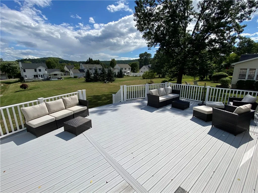 1055 West Clinton Street, Elmira, New York 14905, Elmira, New York 14905, 3 Bedrooms Bedrooms, 10 Rooms Rooms,2 BathroomsBathrooms,Residential,For Sale,1055 West Clinton Street, Elmira, New York 14905,R1632834