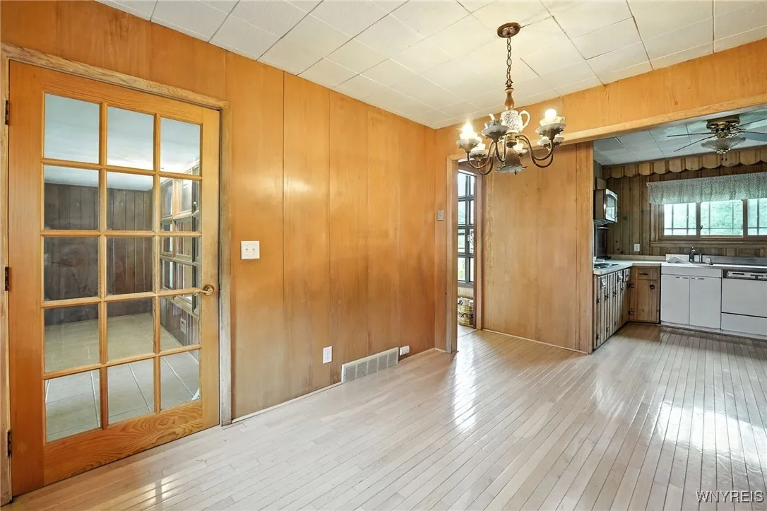 4990 Meadowbrook Road, Clarence, New York 14221, Clarence, New York 14221, 3 Bedrooms Bedrooms, 9 Rooms Rooms,2 BathroomsBathrooms,Residential,Closed,4990 Meadowbrook Road, Clarence, New York 14221,0,B1633442