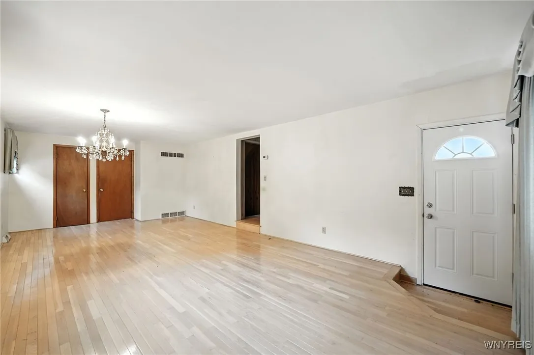 4990 Meadowbrook Road, Clarence, New York 14221, Clarence, New York 14221, 3 Bedrooms Bedrooms, 9 Rooms Rooms,2 BathroomsBathrooms,Residential,Closed,4990 Meadowbrook Road, Clarence, New York 14221,0,B1633442