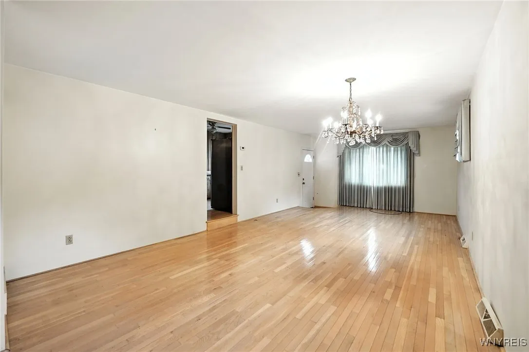 4990 Meadowbrook Road, Clarence, New York 14221, Clarence, New York 14221, 3 Bedrooms Bedrooms, 9 Rooms Rooms,2 BathroomsBathrooms,Residential,Closed,4990 Meadowbrook Road, Clarence, New York 14221,0,B1633442