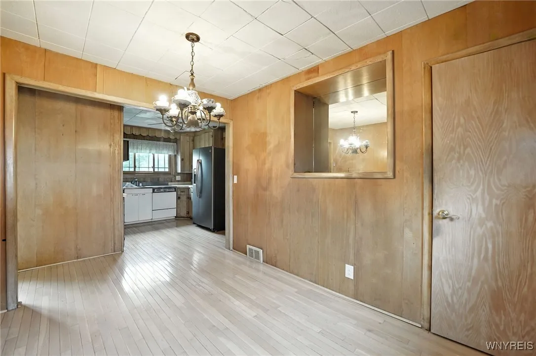 4990 Meadowbrook Road, Clarence, New York 14221, Clarence, New York 14221, 3 Bedrooms Bedrooms, 9 Rooms Rooms,2 BathroomsBathrooms,Residential,For Sale,4990 Meadowbrook Road, Clarence, New York 14221,B1633442
