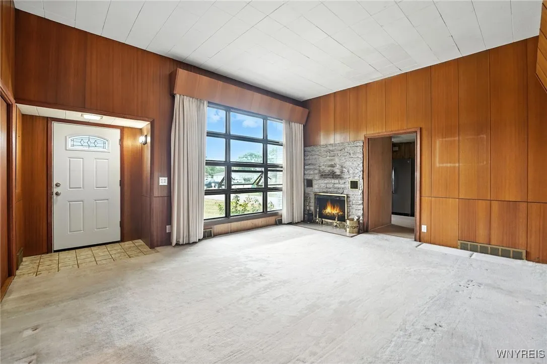 4990 Meadowbrook Road, Clarence, New York 14221, Clarence, New York 14221, 3 Bedrooms Bedrooms, 9 Rooms Rooms,2 BathroomsBathrooms,Residential,For Sale,4990 Meadowbrook Road, Clarence, New York 14221,B1633442