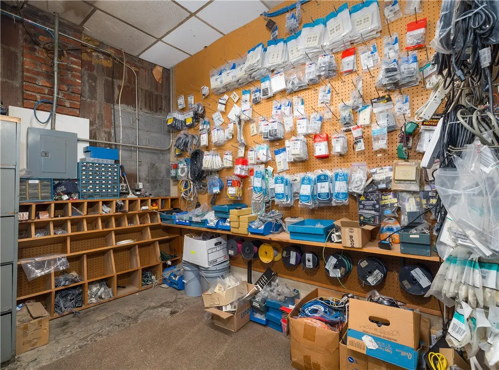 357 East 5th Street, Elmira City, New York 14901, Elmira City, New York 14901, ,Commercial Sale,For Sale,357 East 5th Street, Elmira City, New York 14901,R1633159