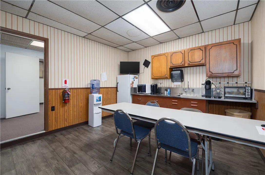 357 East 5th Street, Elmira City, New York 14901, Elmira City, New York 14901, ,Commercial Sale,For Sale,357 East 5th Street, Elmira City, New York 14901,R1633159
