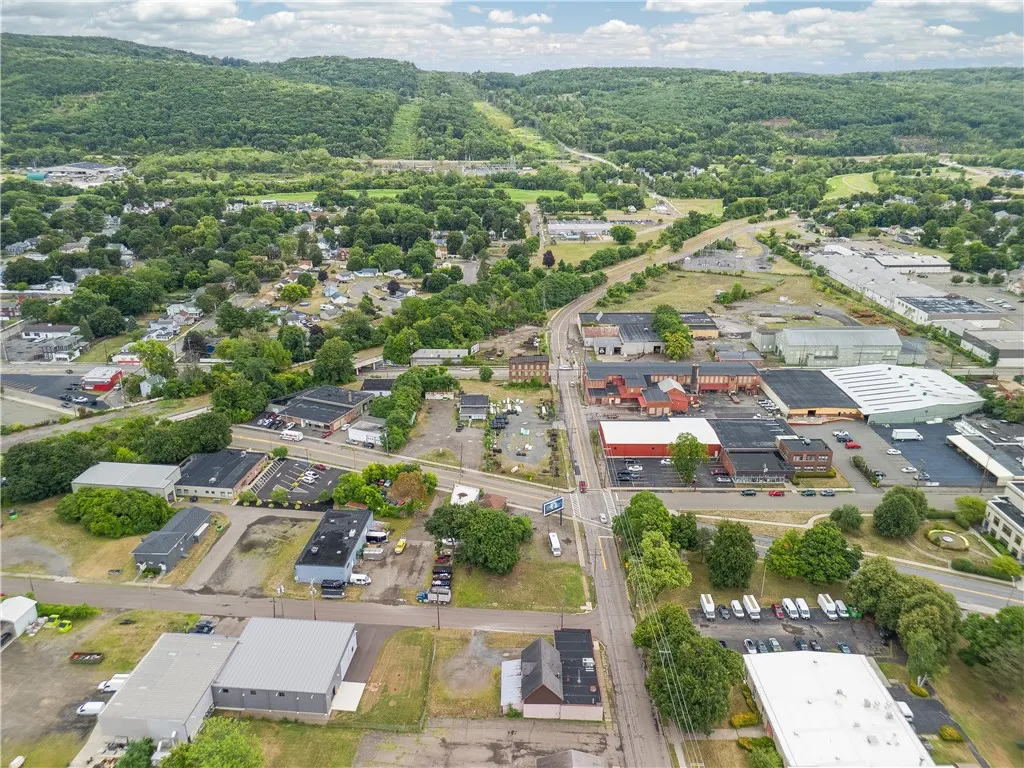 357 East 5th Street, Elmira City, New York 14901, Elmira City, New York 14901, ,Commercial Sale,For Sale,357 East 5th Street, Elmira City, New York 14901,R1633159