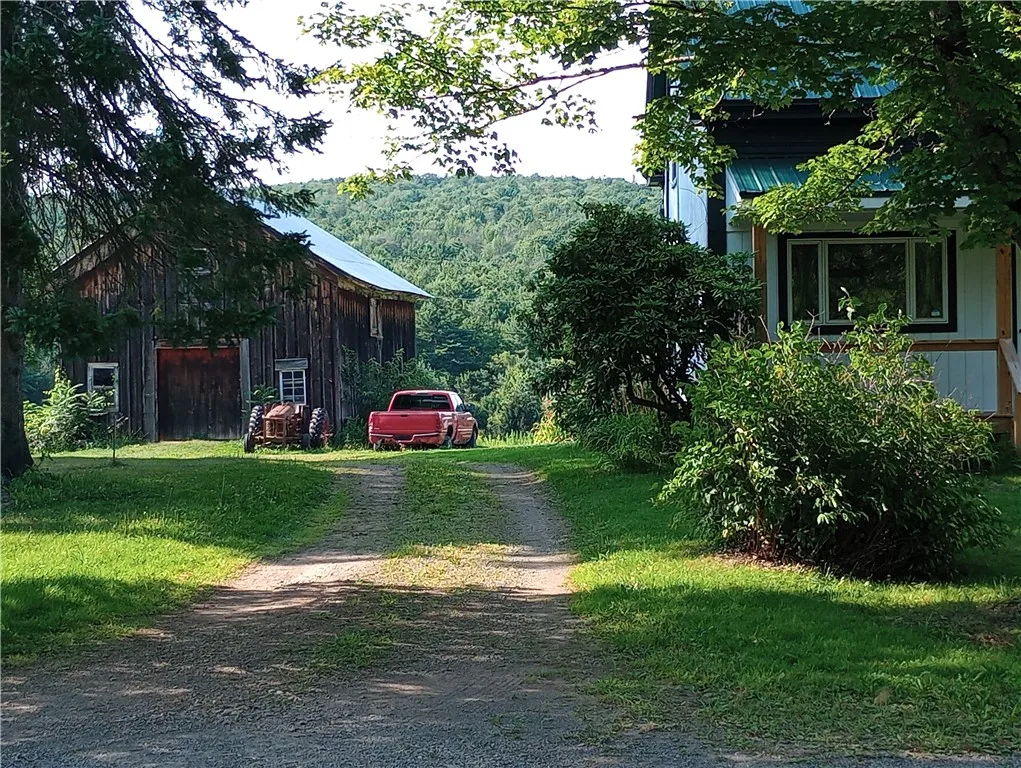 2091 Parker Hollow Road, Masonville, New York 1384, Masonville, New York 13849, 4 Bedrooms Bedrooms, 8 Rooms Rooms,1 BathroomBathrooms,Residential,For Sale,2091 Parker Hollow Road, Masonville, New York 1384,0,R1632904