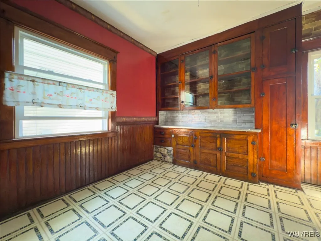 369 Abbott Road, Buffalo, New York 14220, Buffalo, New York 14220, 3 Bedrooms Bedrooms, 7 Rooms Rooms,1 BathroomBathrooms,Residential,For Sale,369 Abbott Road, Buffalo, New York 14220,B1633338