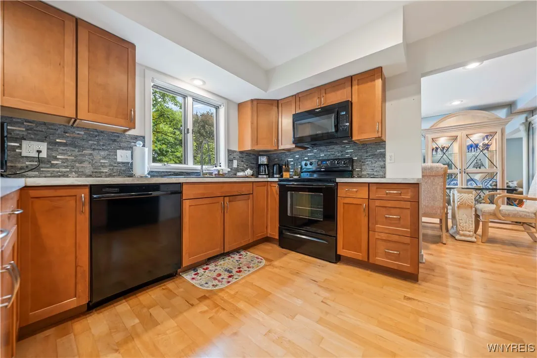79 Saint Andrews Boulevard, Perinton, New York 144, Perinton, New York 14450, 4 Bedrooms Bedrooms, 9 Rooms Rooms,2 BathroomsBathrooms,Residential,For Sale,79 Saint Andrews Boulevard, Perinton, New York 144,B1631892
