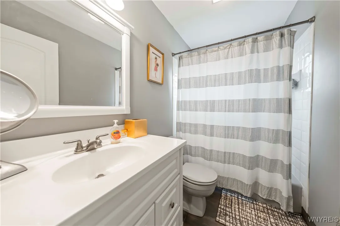 79 Saint Andrews Boulevard, Perinton, New York 144, Perinton, New York 14450, 4 Bedrooms Bedrooms, 9 Rooms Rooms,2 BathroomsBathrooms,Residential,For Sale,79 Saint Andrews Boulevard, Perinton, New York 144,B1631892