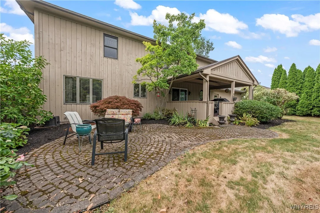 79 Saint Andrews Boulevard, Perinton, New York 144, Perinton, New York 14450, 4 Bedrooms Bedrooms, 9 Rooms Rooms,2 BathroomsBathrooms,Residential,For Sale,79 Saint Andrews Boulevard, Perinton, New York 144,B1631892