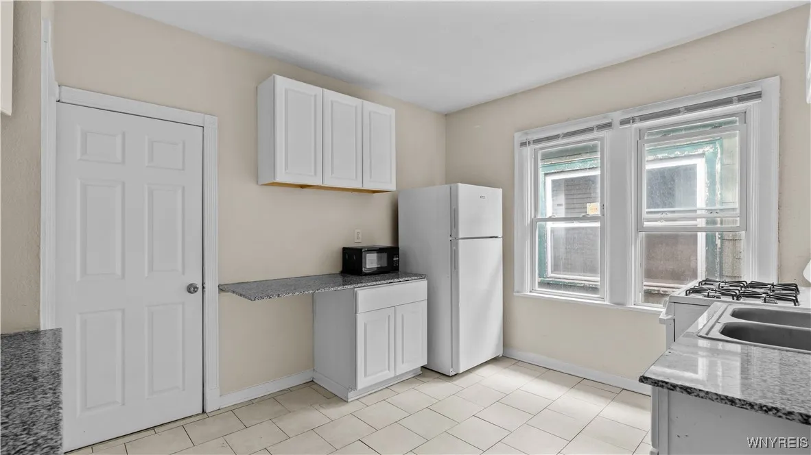 291 Forest Avenue, Buffalo, New York 14213, Buffalo, New York 14213, 7 Bedrooms Bedrooms, ,2 BathroomsBathrooms,Residential,For Sale,291 Forest Avenue, Buffalo, New York 14213,B1633514