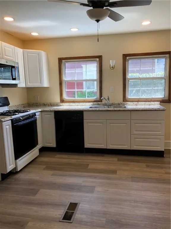 37 Church Street, Oneonta, New York 13820, Oneonta, New York 13820, 6 Bedrooms Bedrooms, ,2 BathroomsBathrooms,Residential,For Sale,37 Church Street, Oneonta, New York 13820,R1633336