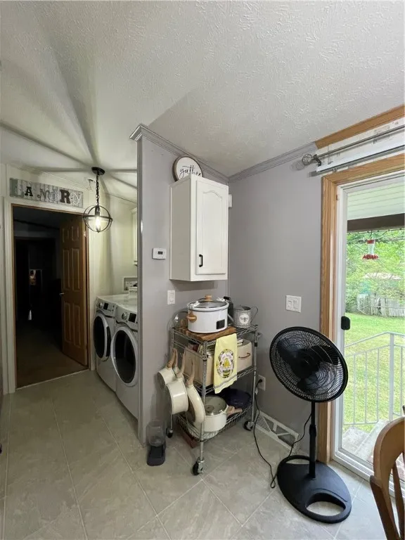 109 Bourbon, Norwich, New York 13815, Norwich, New York 13815, 2 Bedrooms Bedrooms, 7 Rooms Rooms,2 BathroomsBathrooms,Residential,For Sale,109 Bourbon, Norwich, New York 13815,0,R1633641