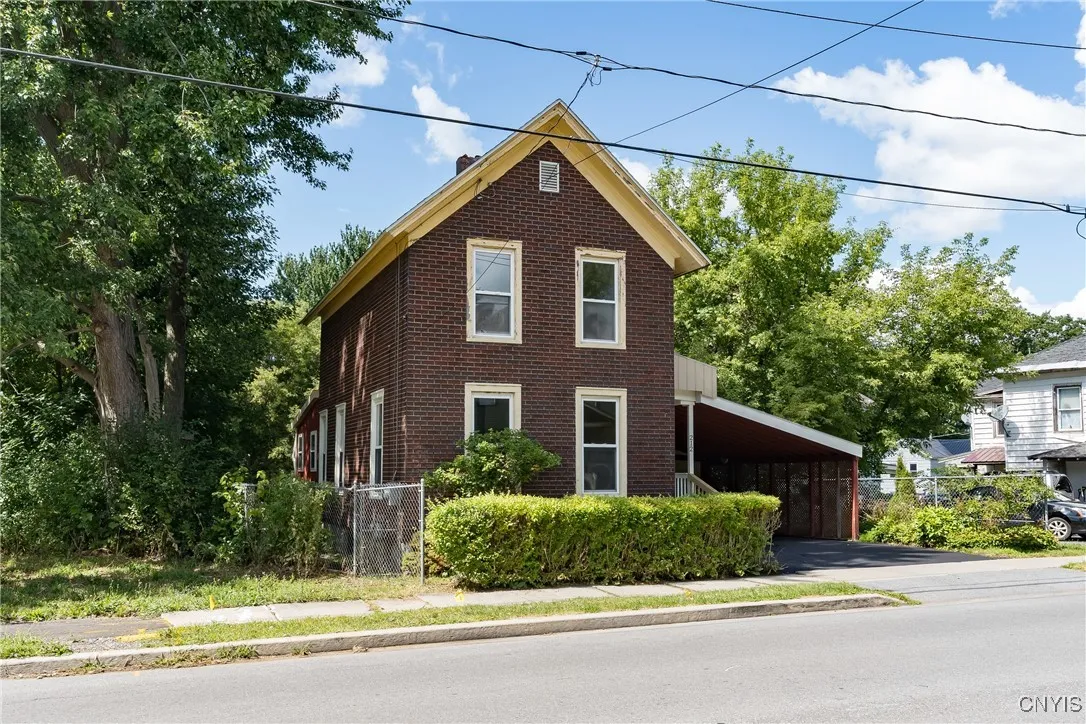 212 S Meadow, Watertown City, New York 13601, Watertown City, New York 13601, 3 Bedrooms Bedrooms, 8 Rooms Rooms,2 BathroomsBathrooms,Residential,For Sale,212 S Meadow, Watertown City, New York 13601,0,S1633664