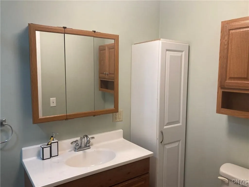 311 High Street, Watertown City, New York 13601, Watertown City, New York 13601, 2 Bedrooms Bedrooms, 4 Rooms Rooms,1 BathroomBathrooms,Residential Lease,For Rent,311 High Street, Watertown City, New York 13601,0,S1633668