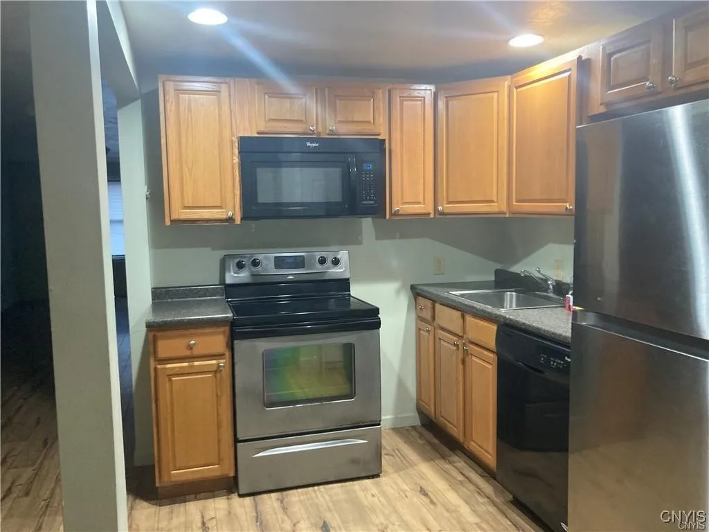 311 High Street, Watertown City, New York 13601, Watertown City, New York 13601, 2 Bedrooms Bedrooms, 4 Rooms Rooms,1 BathroomBathrooms,Residential Lease,For Rent,311 High Street, Watertown City, New York 13601,0,S1633668