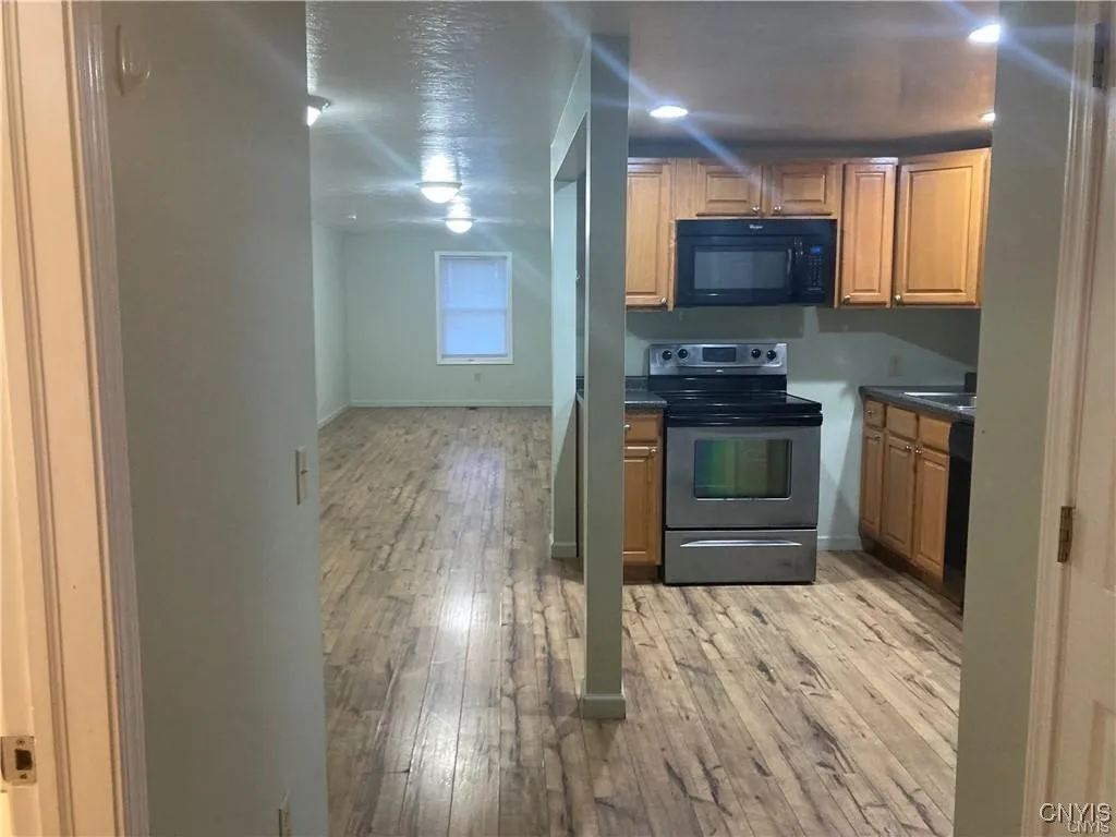 311 High Street, Watertown City, New York 13601, Watertown City, New York 13601, 2 Bedrooms Bedrooms, 4 Rooms Rooms,1 BathroomBathrooms,Residential Lease,For Rent,311 High Street, Watertown City, New York 13601,0,S1633668