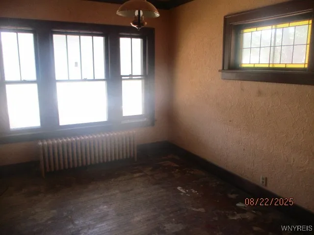 323 West Main Street, Concord, New York 14141, Concord, New York 14141, 4 Bedrooms Bedrooms, 9 Rooms Rooms,1 BathroomBathrooms,Residential,For Sale,323 West Main Street, Concord, New York 14141,B1633667