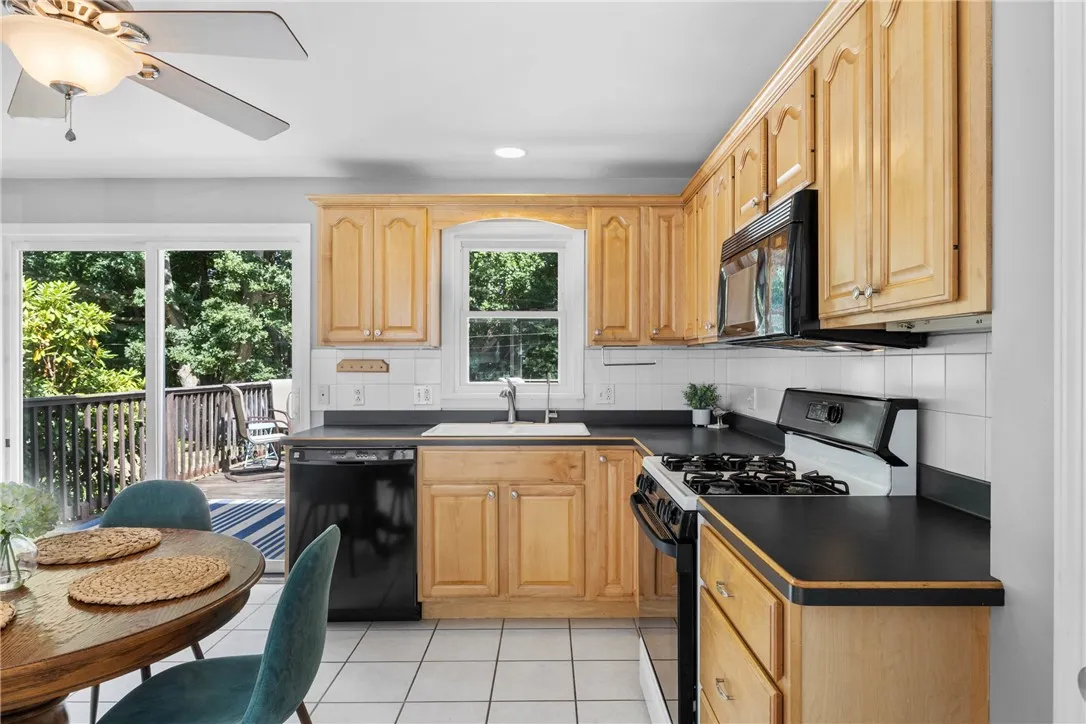 480 Covewood Blvd Boulevard, Webster, New York 145, Webster, New York 14580, 3 Bedrooms Bedrooms, 6 Rooms Rooms,1 BathroomBathrooms,Residential,For Sale,480 Covewood Blvd Boulevard, Webster, New York 145,R1631363