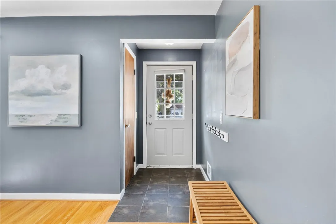 480 Covewood Blvd Boulevard, Webster, New York 145, Webster, New York 14580, 3 Bedrooms Bedrooms, 6 Rooms Rooms,1 BathroomBathrooms,Residential,For Sale,480 Covewood Blvd Boulevard, Webster, New York 145,R1631363