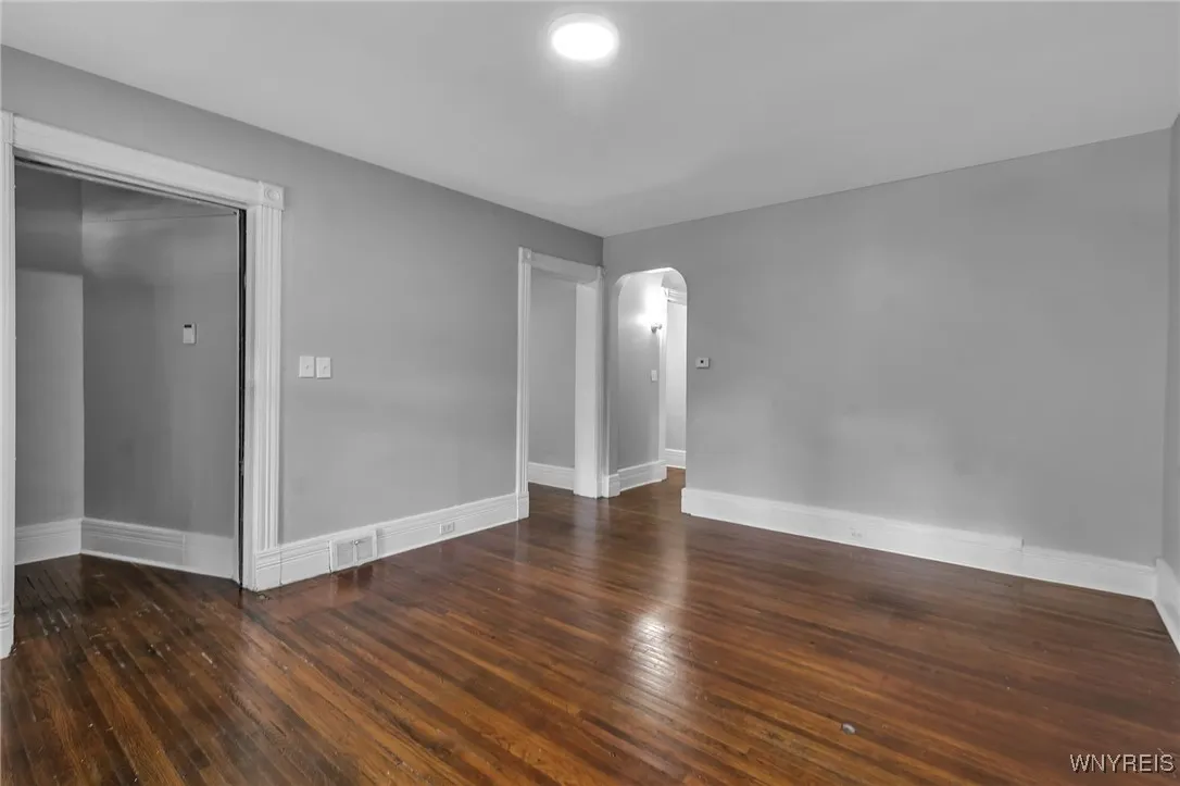 341 Bird Avenue, Buffalo, New York 14213, Buffalo, New York 14213, 5 Bedrooms Bedrooms, 8 Rooms Rooms,2 BathroomsBathrooms,Residential,For Sale,341 Bird Avenue, Buffalo, New York 14213,0,B1633371