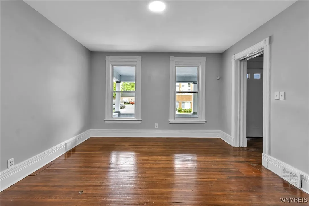 341 Bird Avenue, Buffalo, New York 14213, Buffalo, New York 14213, 5 Bedrooms Bedrooms, 8 Rooms Rooms,2 BathroomsBathrooms,Residential,For Sale,341 Bird Avenue, Buffalo, New York 14213,0,B1633371