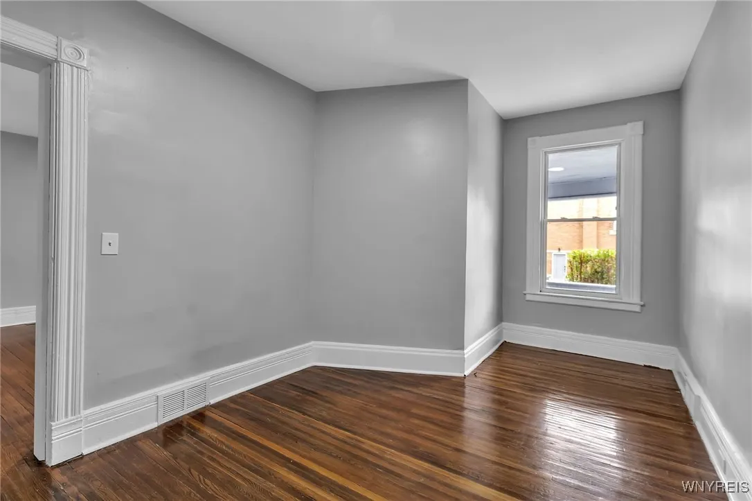 341 Bird Avenue, Buffalo, New York 14213, Buffalo, New York 14213, 5 Bedrooms Bedrooms, 8 Rooms Rooms,2 BathroomsBathrooms,Residential,For Sale,341 Bird Avenue, Buffalo, New York 14213,0,B1633371