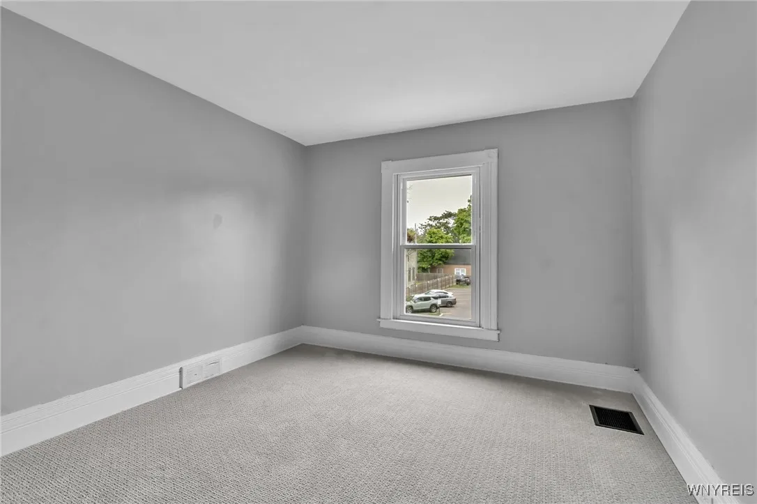341 Bird Avenue, Buffalo, New York 14213, Buffalo, New York 14213, 5 Bedrooms Bedrooms, 8 Rooms Rooms,2 BathroomsBathrooms,Residential,For Sale,341 Bird Avenue, Buffalo, New York 14213,0,B1633371
