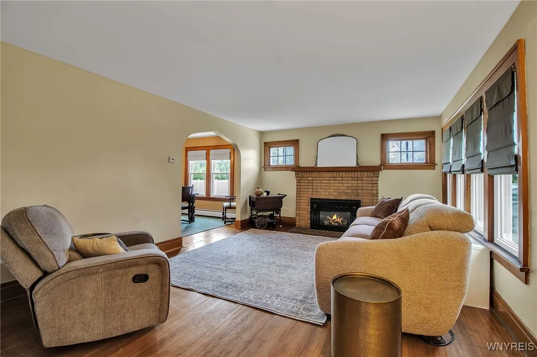 7196 Ward Road, Wheatfield, New York 14120, Wheatfield, New York 14120, 3 Bedrooms Bedrooms, 10 Rooms Rooms,1 BathroomBathrooms,Residential,For Sale,7196 Ward Road, Wheatfield, New York 14120,B1633608