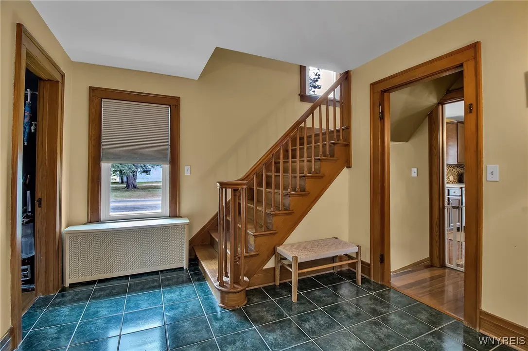 7196 Ward Road, Wheatfield, New York 14120, Wheatfield, New York 14120, 3 Bedrooms Bedrooms, 10 Rooms Rooms,1 BathroomBathrooms,Residential,For Sale,7196 Ward Road, Wheatfield, New York 14120,B1633608