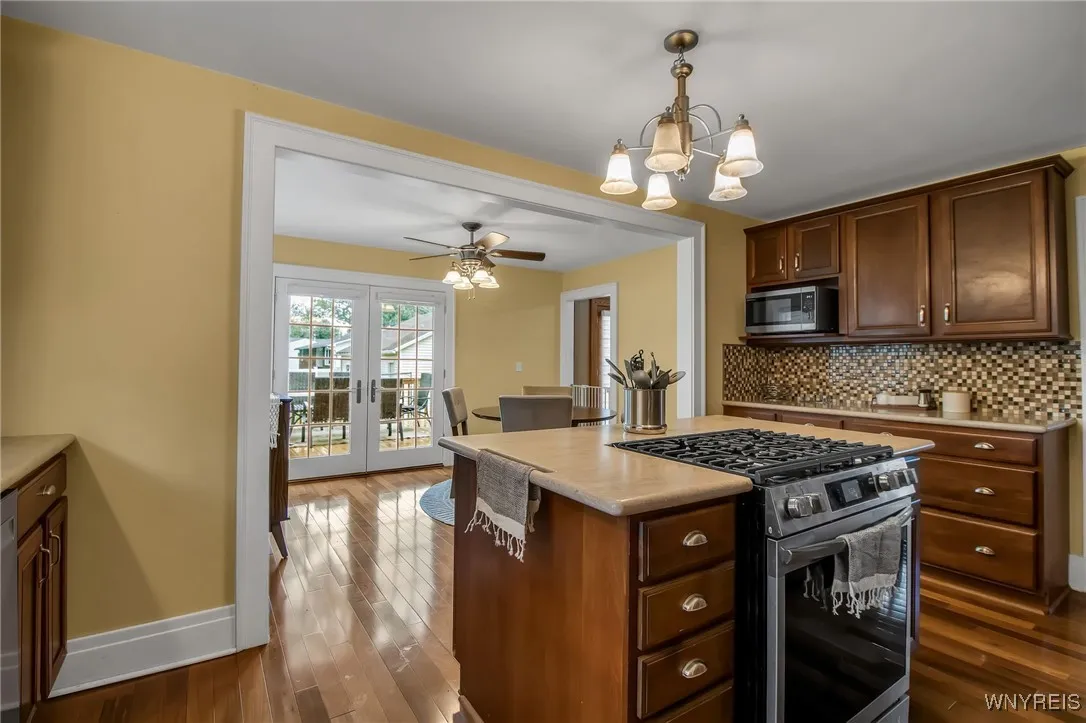 7196 Ward Road, Wheatfield, New York 14120, Wheatfield, New York 14120, 3 Bedrooms Bedrooms, 10 Rooms Rooms,1 BathroomBathrooms,Residential,For Sale,7196 Ward Road, Wheatfield, New York 14120,B1633608